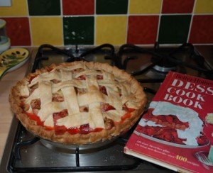 whole_pie_rhubard_strawberry My Rhubarb and Strawberry Pie